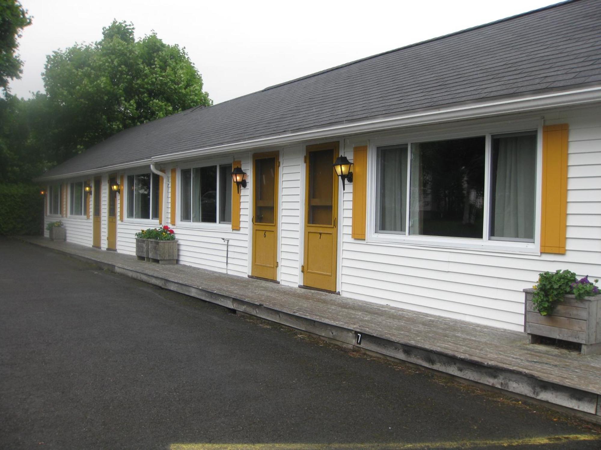Picket Fence Motel St. Andrews By The Sea Ngoại thất bức ảnh